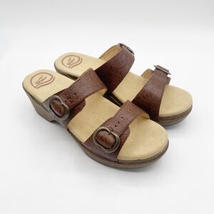 Dansko Brown Tan Sandals Shoe Platform Wedge Slide Comfy Adjustable Buckle Sz9